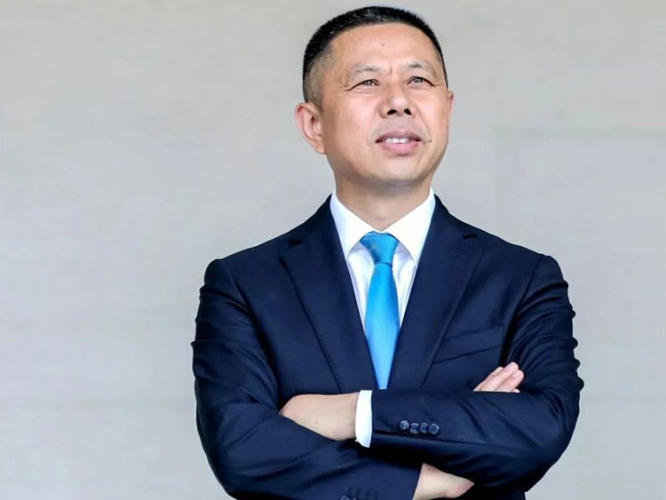 放弃去美国名校读博，走上创业之路，如今身家170亿(图1)
