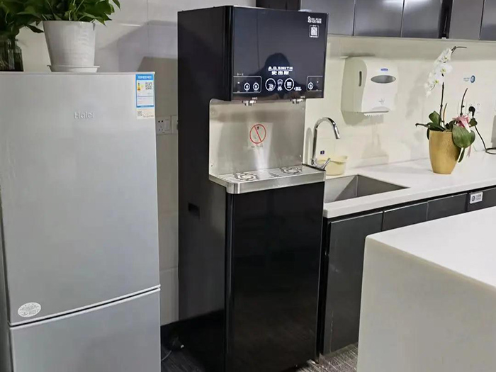 2-210R3132141360.jpg