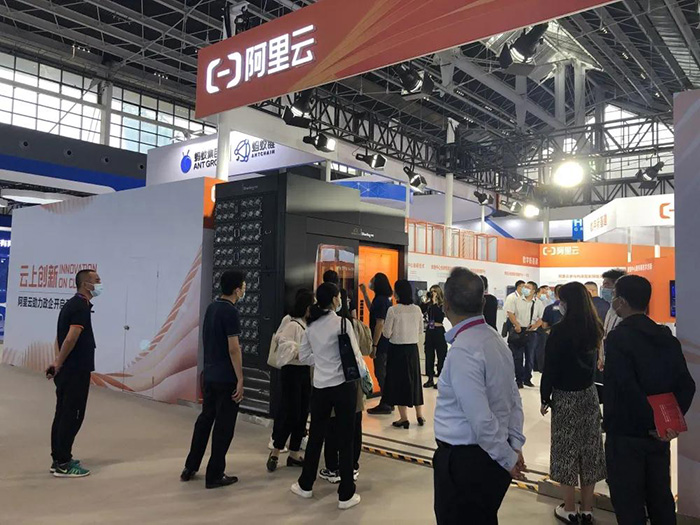 2-210ZG1440DO.jpg