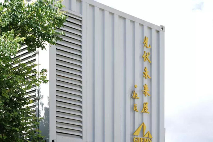 2-22022214462G43.jpg