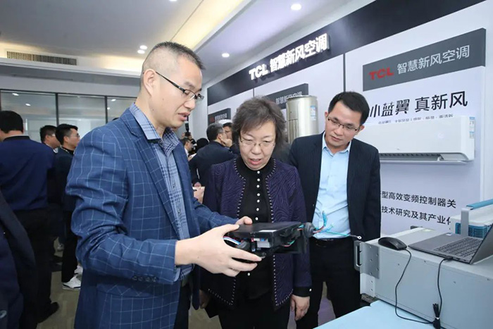 2-22022Q1250Y16.jpg